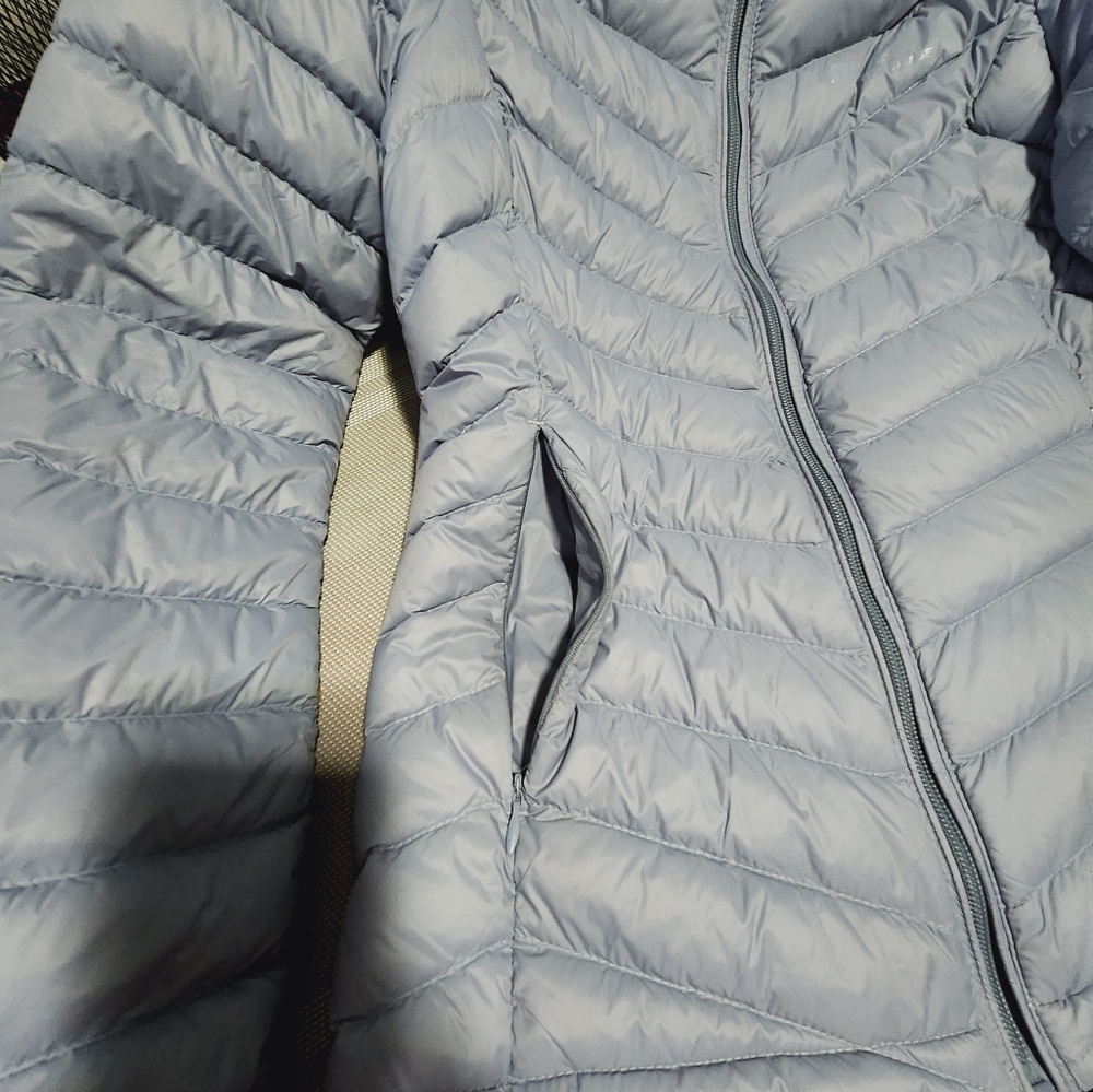 Women's Light Blue Puffer Jacket - Picture 6 of 8